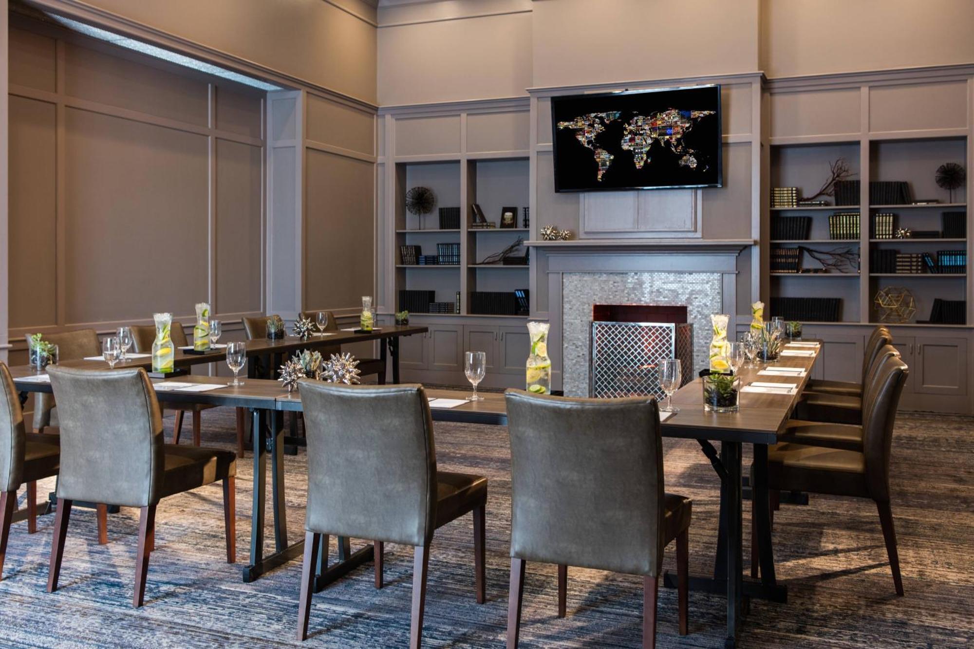 Renaissance Waterford Oklahoma City Hotel Екстер'єр фото